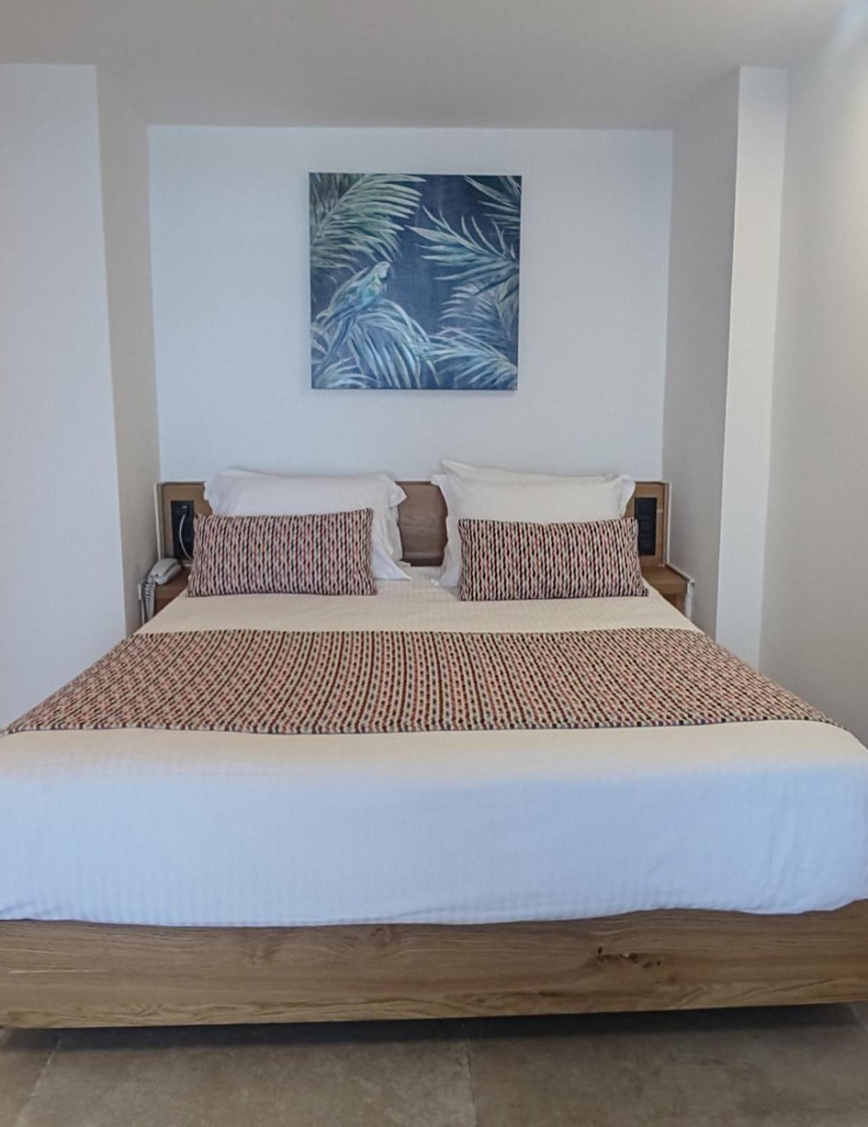 Ammos Suites 罗希姆诺 外观 照片