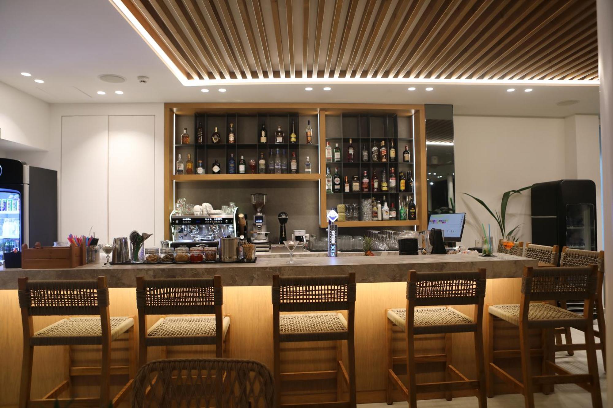 Ammos Suites 罗希姆诺 外观 照片