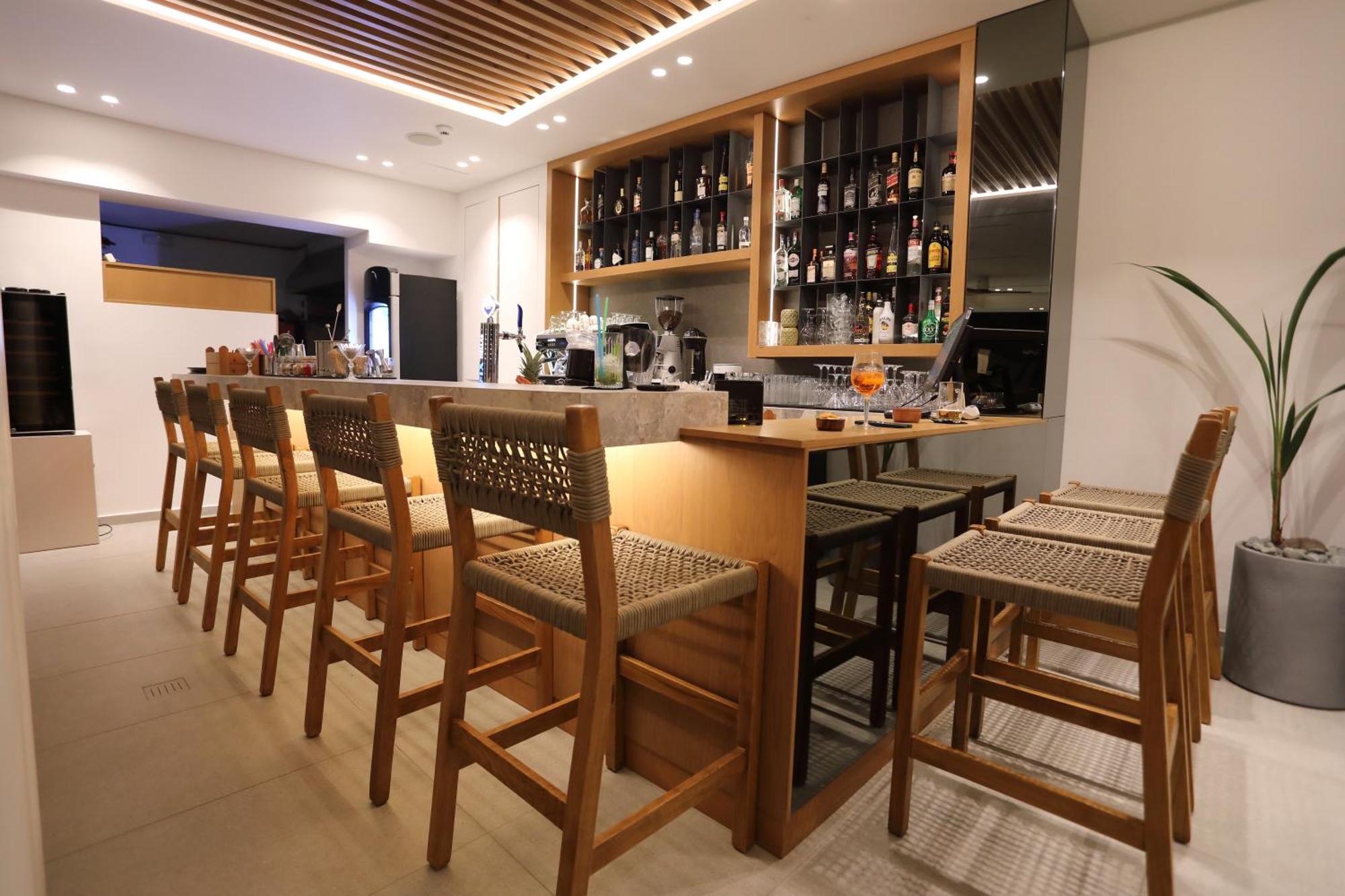 Ammos Suites 罗希姆诺 外观 照片