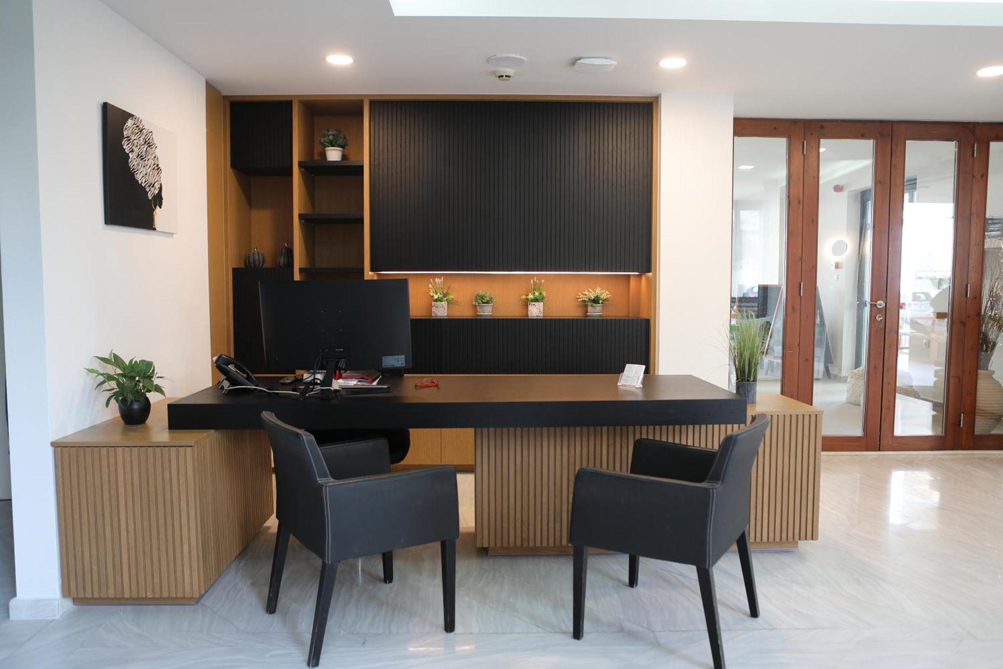 Ammos Suites 罗希姆诺 外观 照片